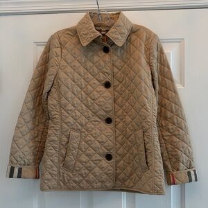 Women’s Burberry Beige Quilted Puffer Jacket